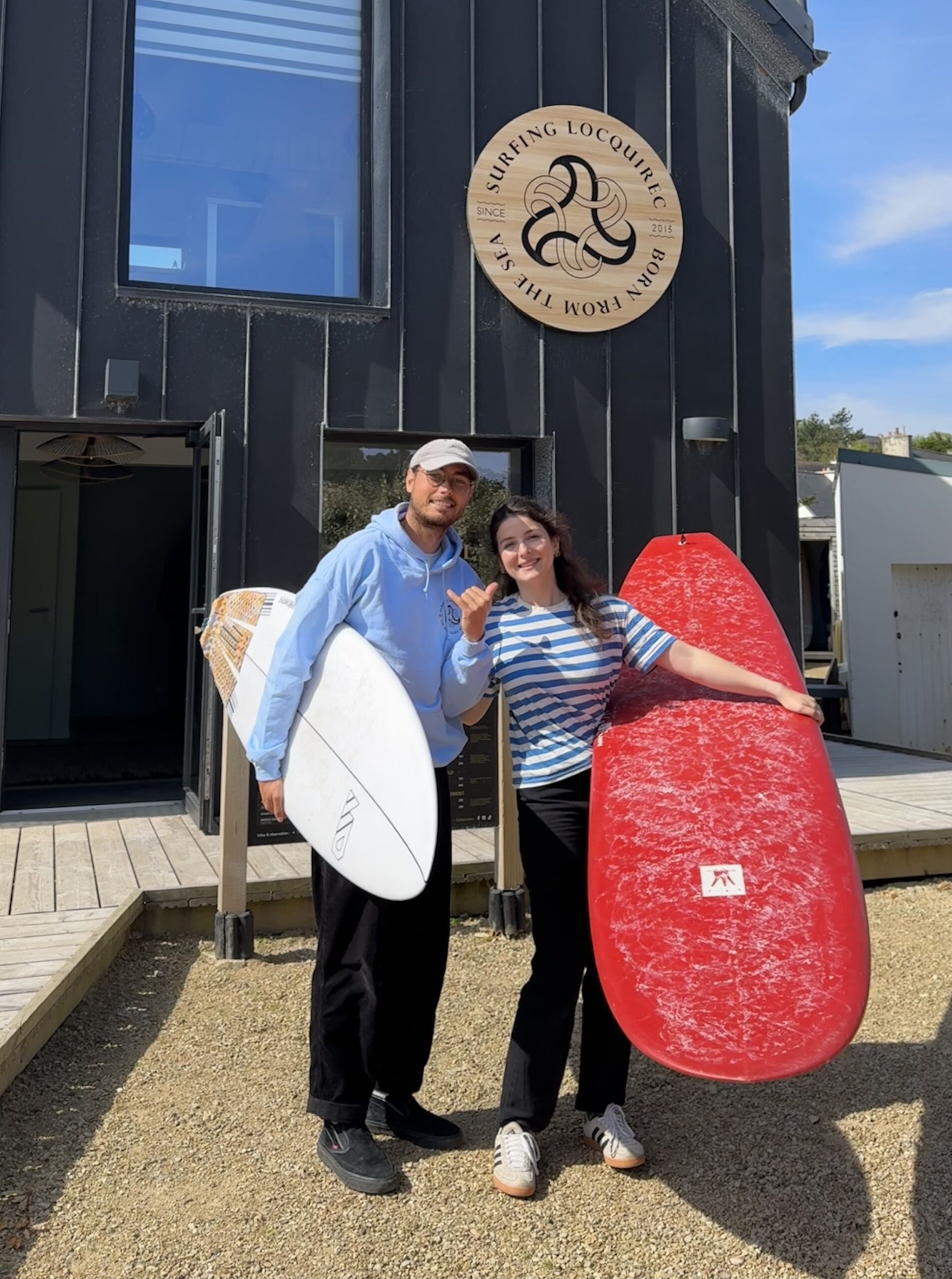 baptiste et ciara école de surf locquirec